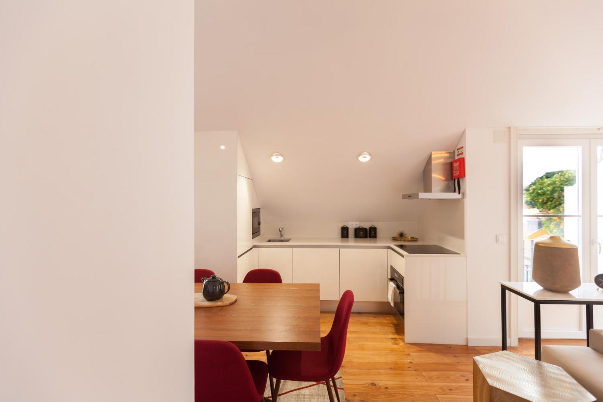 Flh Portas Do Sol Duplex With Terrace Apartment Lisbon Luaran gambar