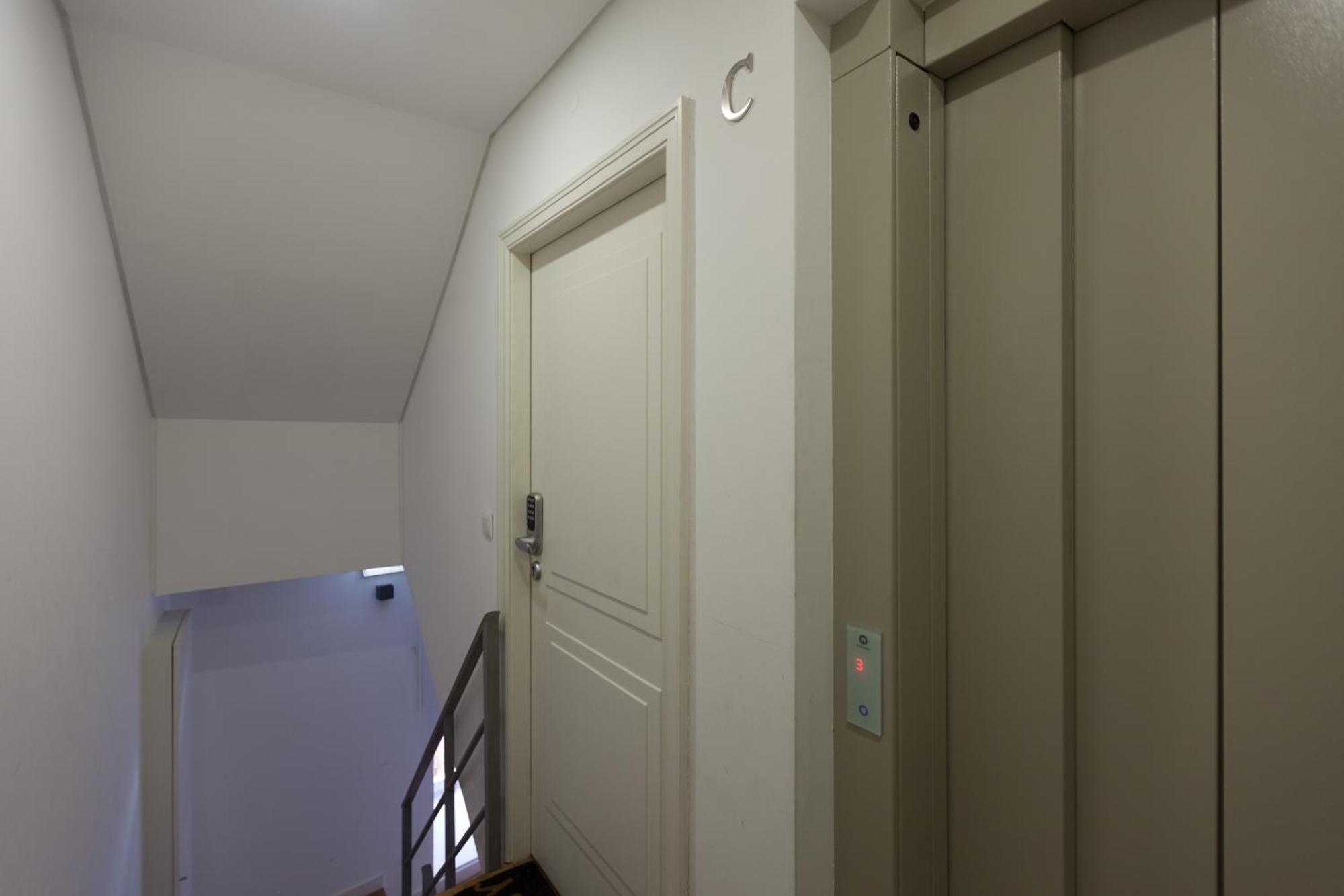 Flh Portas Do Sol Duplex With Terrace Apartment Lisbon Luaran gambar